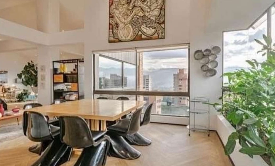Gallery Detail: Luxurious Art Loft Penthouse In El Poblado Medellín