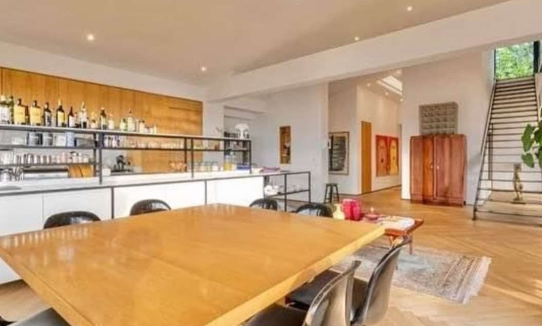 Curated visual reference: Penthouse Condos With Art Studios Reference: Luxurious Art Loft Penthouse In El Poblado Medellín